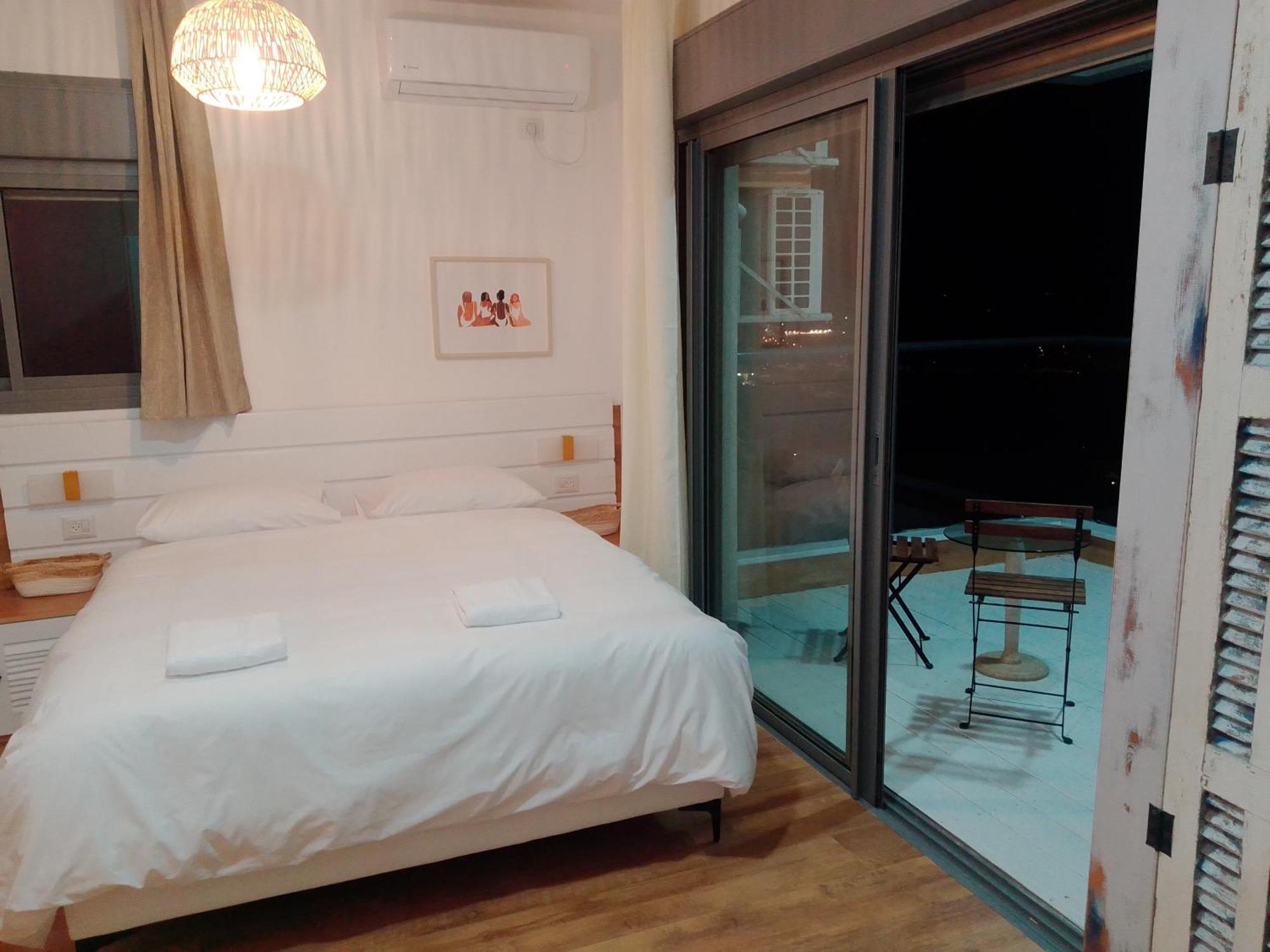 Beautiful Beach Apartment Ashdod Esterno foto